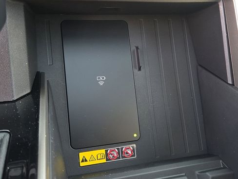 New 2026 Toyota Tundra Limited AWD/4WD image 21