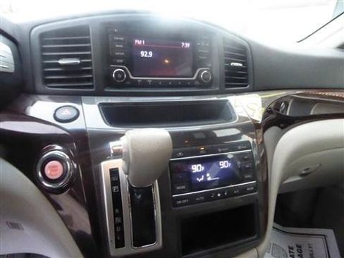 Used 2017 Nissan Quest SV image 10