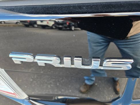 Used 2010 Toyota Prius FWD image 12
