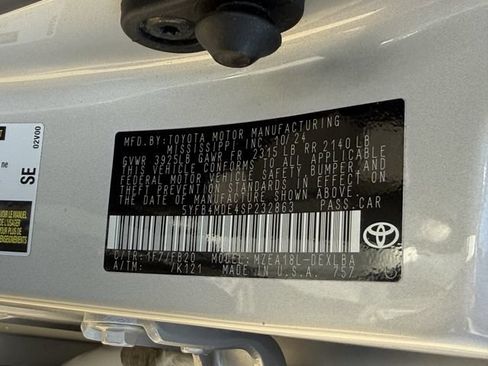 Used 2025 Toyota Corolla LE FWD image 33