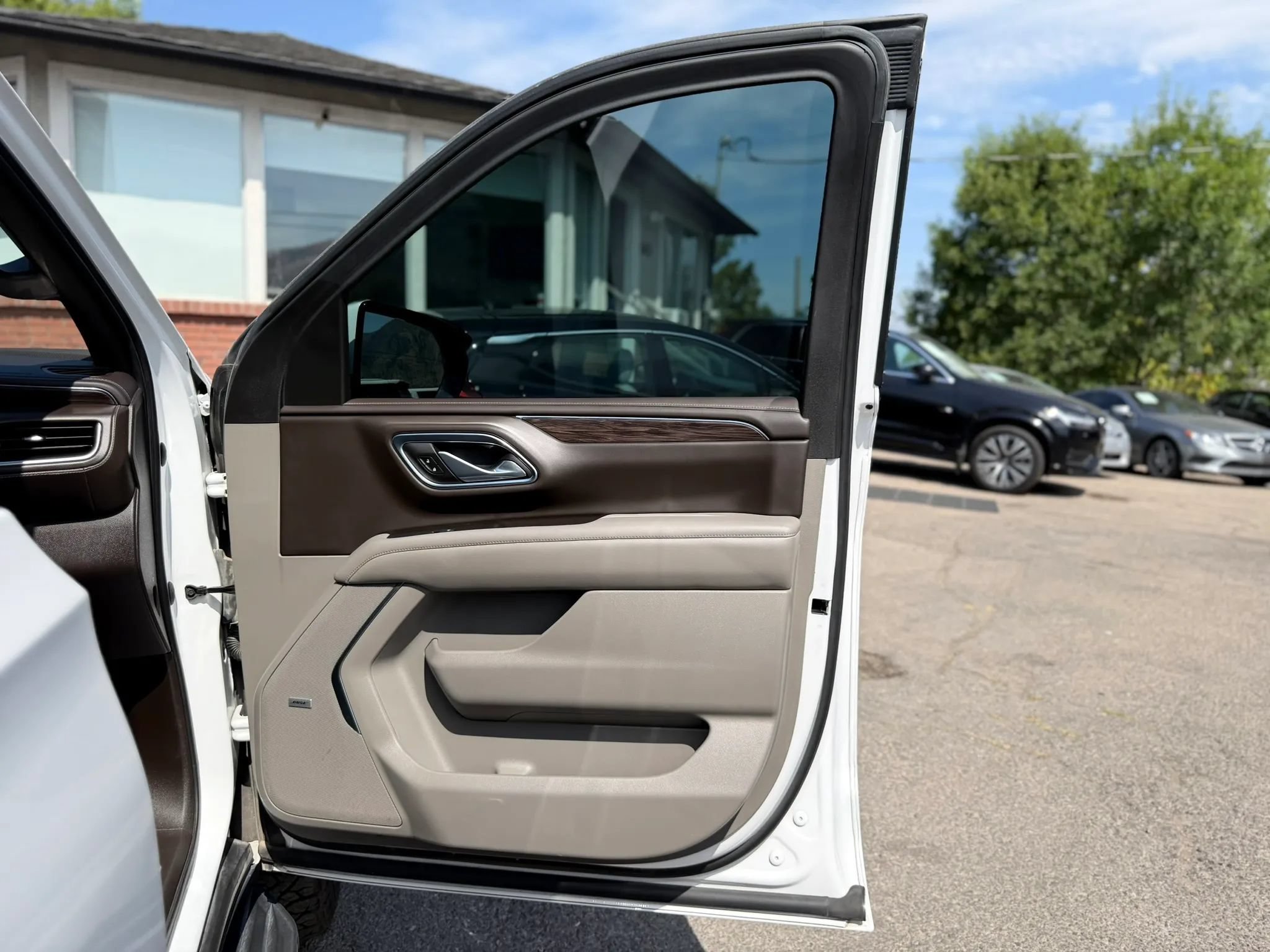 Used 2021 Chevrolet Tahoe LT AWD/4WD image 12