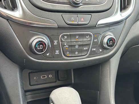 Used 2024 Chevrolet Equinox LT image 22