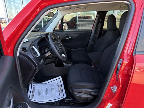 Used 2020 Jeep Renegade Latitude image 14