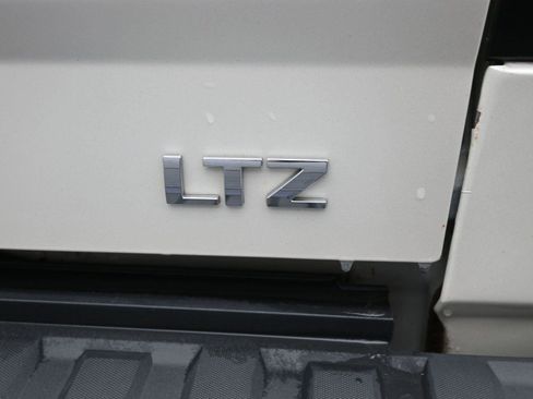 Used 2014 Chevrolet Silverado 1500 LTZ Z71 w/ LTZ Plus Package image 15