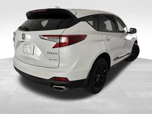 Used 2025 Acura RDX SH-AWD image 9