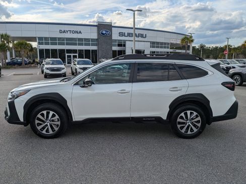 Certified 2025 Subaru Outback Premium image 7