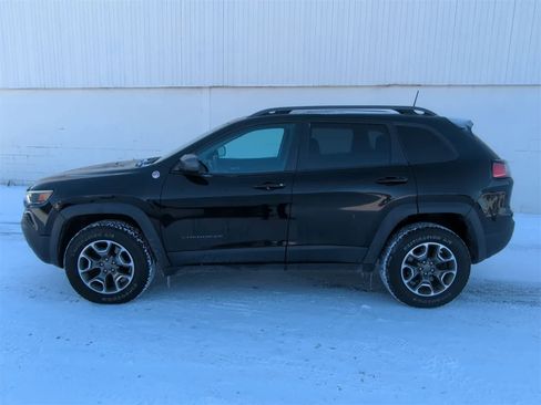 Used 2020 Jeep Cherokee Trailhawk w/ Comfort/Convenience Group image 11