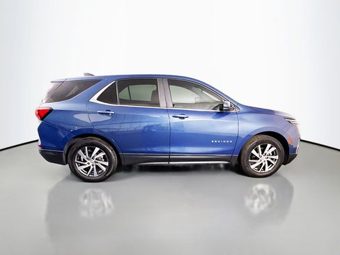 Used 2024 Chevrolet Equinox LT FWD image 11
