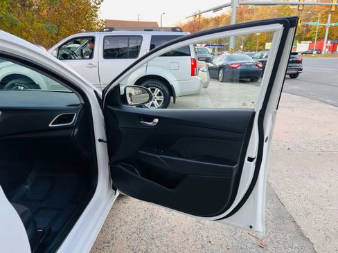 Used 2019 Hyundai Accent SEL image 14