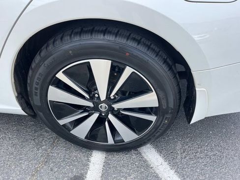 Used 2019 Nissan Altima 2.5 SL image 11
