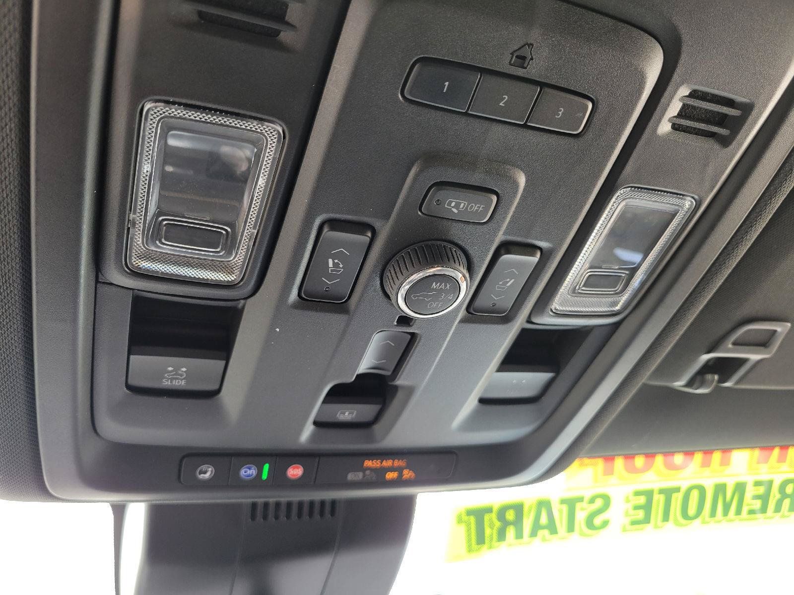 Used 2023 Chevrolet Tahoe Premier AWD/4WD image 24