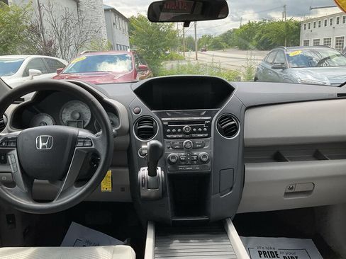Used 2015 Honda Pilot LX image 16