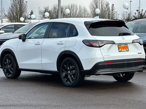 Used 2025 Honda HR-V Sport image 6