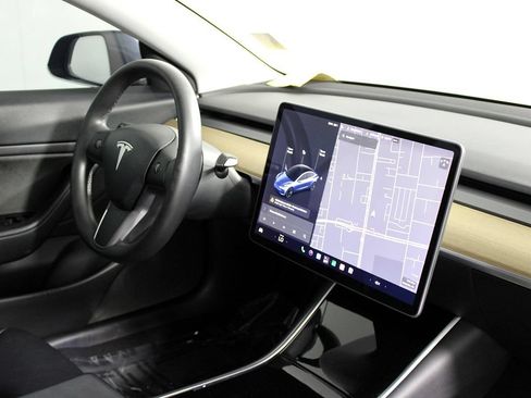 Used 2020 Tesla Model 3 Long Range AWD/4WD image 11