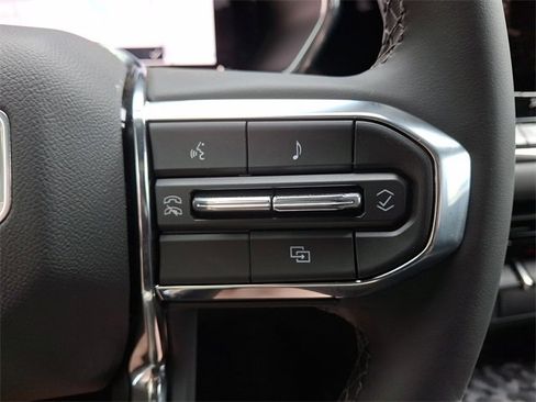 New 2026 GMC Canyon Elevation w/ Convenience Package image 15