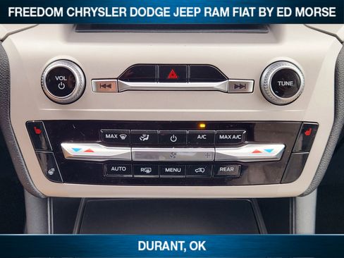 Used 2024 Ford Explorer XLT w/ Equipment Group 202A AWD/4WD image 14