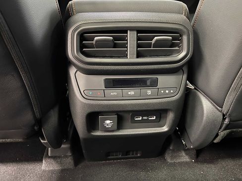 New 2025 Honda Pilot TrailSport image 30