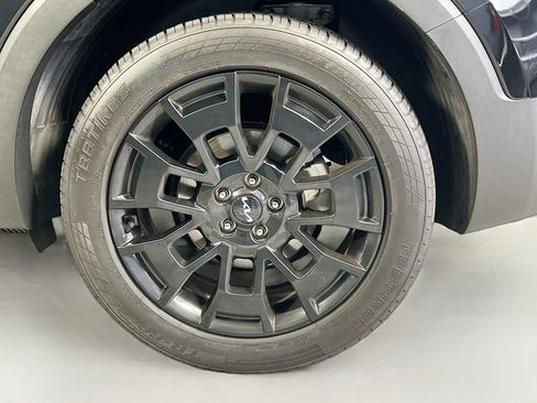 Certified 2022 Kia Telluride EX w/ EX Premium Package AWD/4WD image 8
