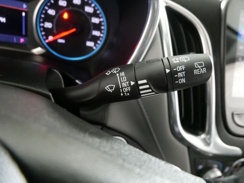 Used 2019 Chevrolet Equinox Premier image 31