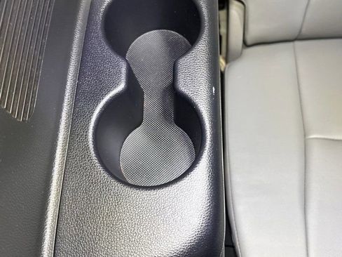 Certified 2021 Toyota Highlander XLE image 61