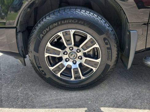 Used 2020 Nissan Titan SV w/ SV Convenience Package AWD/4WD image 28
