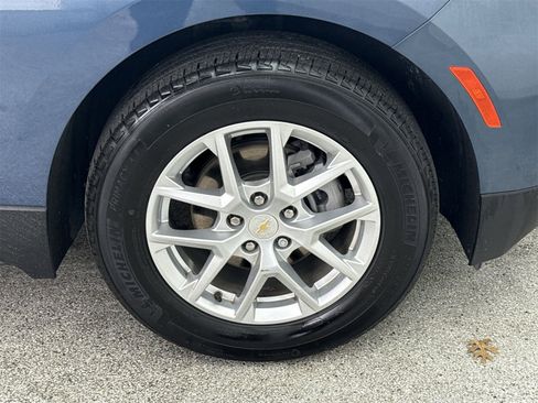 Used 2024 Chevrolet Equinox LT image 36