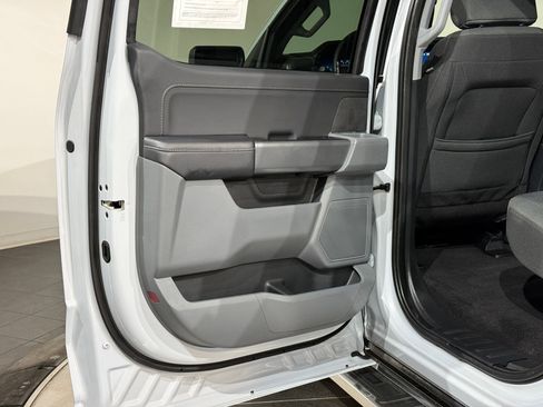 Used 2025 Ford F150 XLT w/ Equipment Group 301A Standard image 40