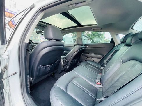 Used 2016 Kia Optima EX w/ Premium Package FWD image 16