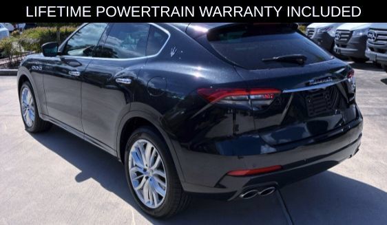 Used 2022 Maserati Levante GT AWD/4WD image 8