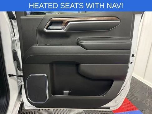 Used 2025 Chevrolet Silverado 1500 LT image 19