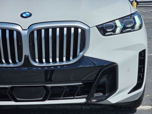 New 2026 BMW X5 sDrive40i w/ M Sport Package RWD image 9