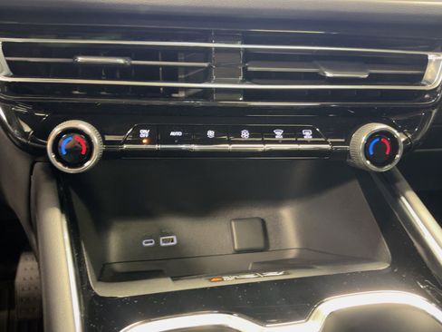 New 2026 Chevrolet Traverse LT w/ Sun and Wheel Package image 26