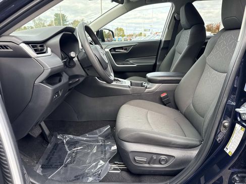 Used 2024 Toyota RAV4 XLE image 28