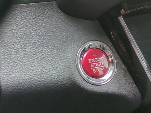 Used 2018 Honda HR-V EX image 24