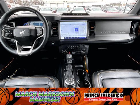 Used 2024 Ford Bronco Badlands image 12