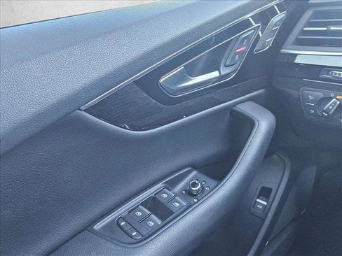 Used 2019 Audi Q7 3.0T Prestige image 24
