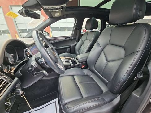 Used 2021 Porsche Macan S AWD/4WD image 21