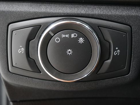 Used 2020 Ford Fusion SE image 20