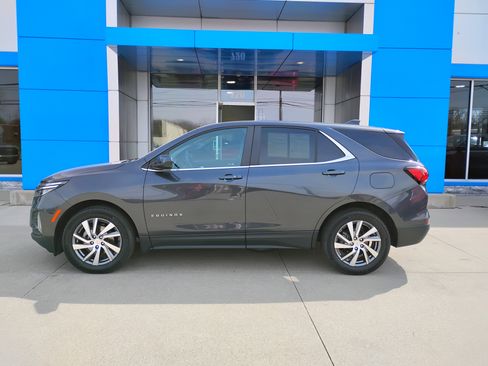 Used 2023 Chevrolet Equinox LT FWD image 31