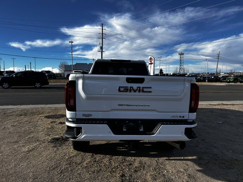 Used 2022 GMC Sierra 3500 AT4 w/ AT4 Premium Plus Package image 4