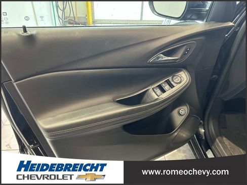 Used 2023 Buick Encore GX Select image 9