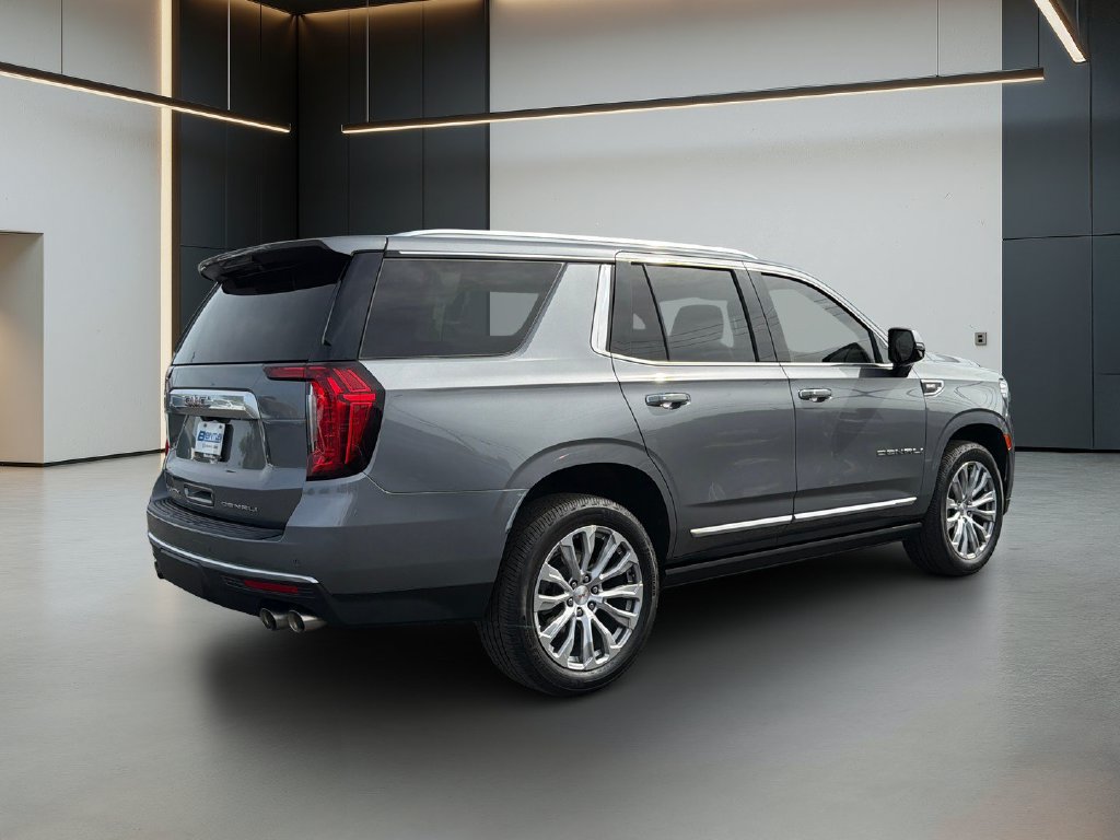 Used 2022 GMC Yukon Denali w/ Denali Premium Package AWD/4WD image 6