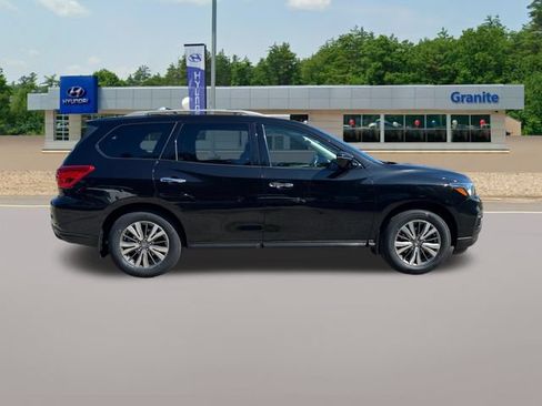 Used 2017 Nissan Pathfinder SL w/ SL Premium Package AWD/4WD image 6