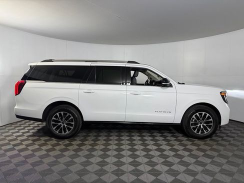 Used 2025 Ford Expedition Max Platinum AWD/4WD image 5