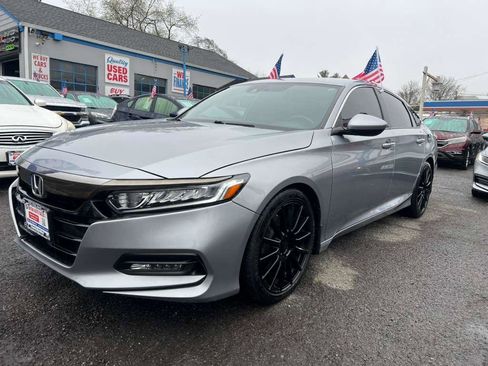 Used 2018 Honda Accord Sport image 5
