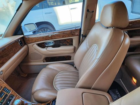Used 2001 Bentley Arnage Red Label image 22