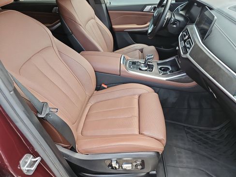 Used 2022 BMW X7 xDrive40i w/ Executive Package image 21