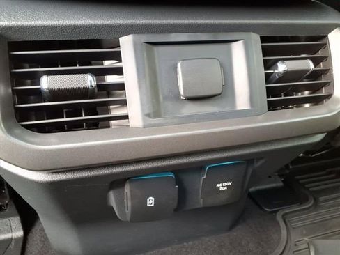 Used 2024 Ford F150 Lariat w/ Bed Utility Package image 18