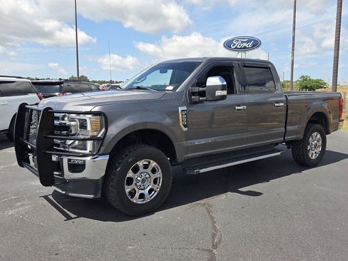 Used 2021 Ford F250 Lariat w/ Lariat Ultimate Package AWD/4WD image 3