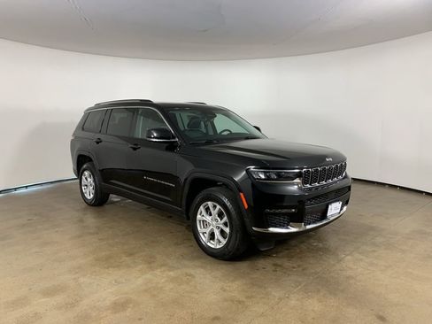 Used 2023 Jeep Grand Cherokee L Limited w/ Luxury Tech Group II AWD/4WD image 5